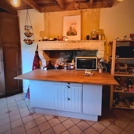 Nid Charentais Angouleme Pool Jacuzzi Feriehus La Poterie (Charente)