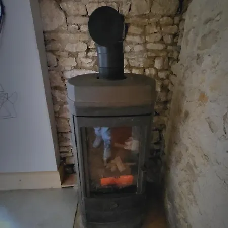 Nid Charentais Angouleme Pool Jacuzzi Feriehus La Poterie (Charente)