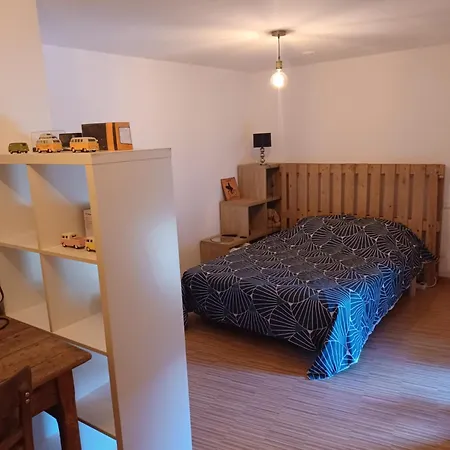 Nid Charentais Angouleme Pool Jacuzzi Feriehus La Poterie (Charente)